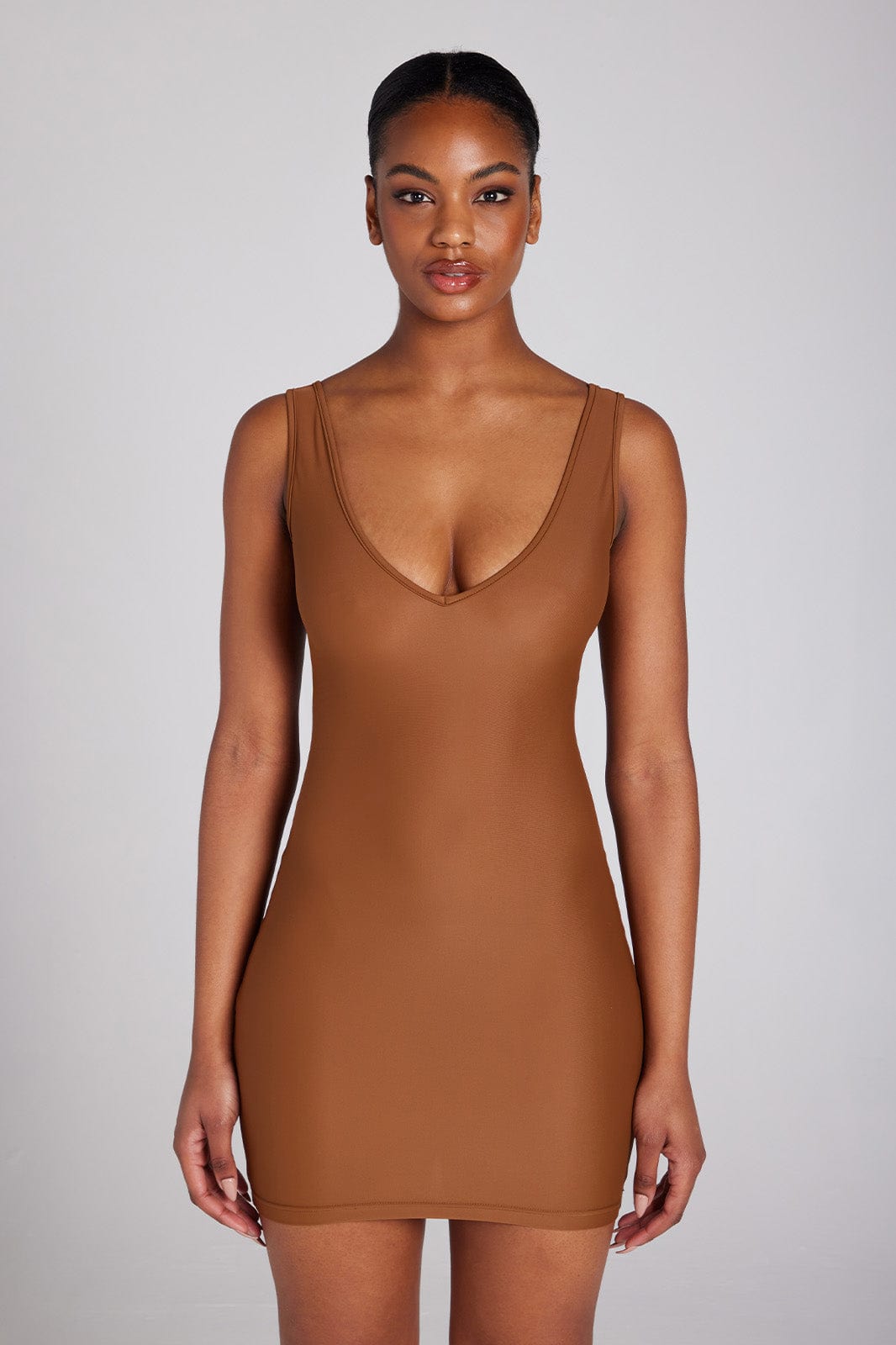 NADINE MERABI XXL / Dark Nude Straight Slip