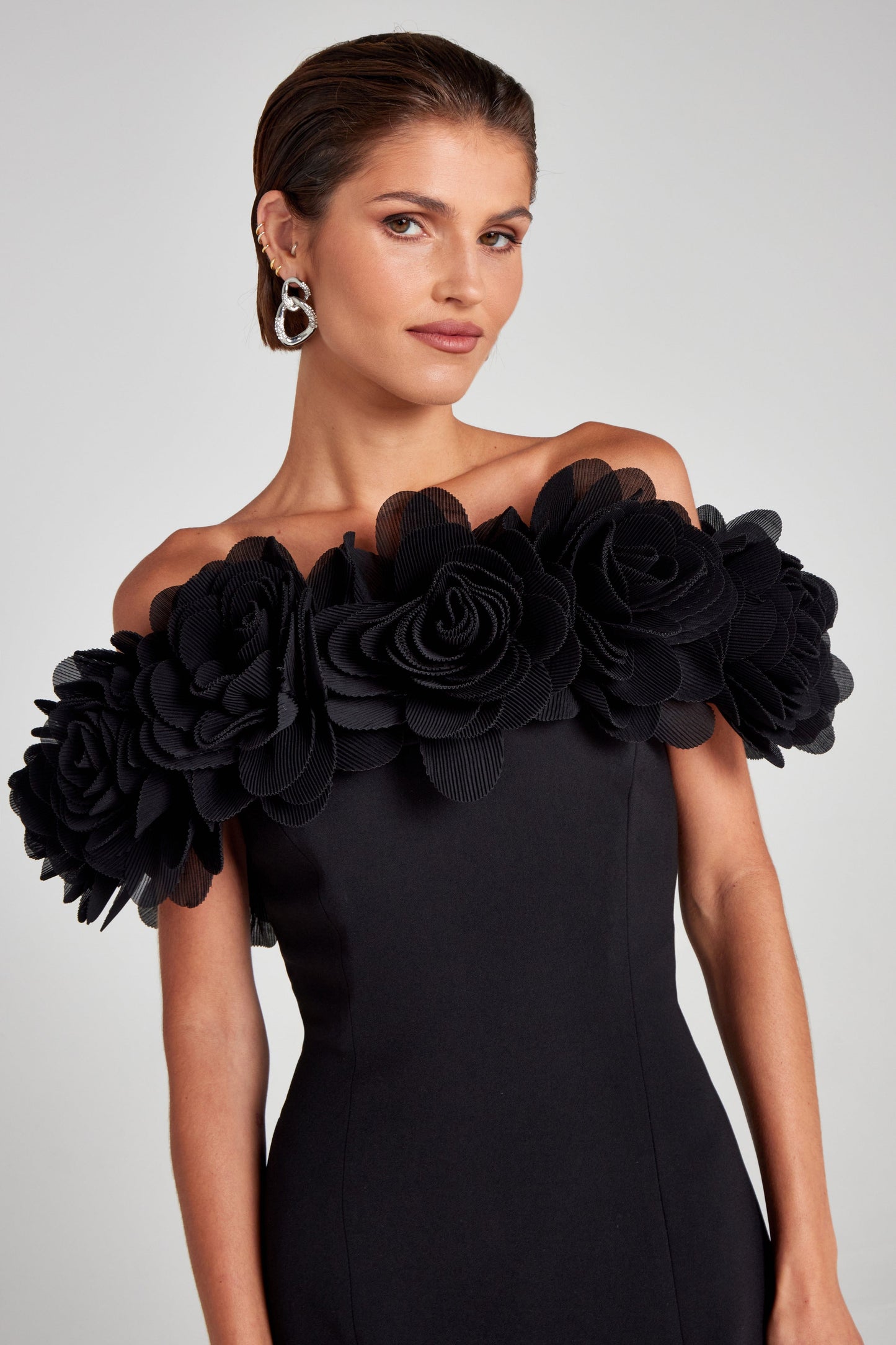 Renee Schwarzes Kleid