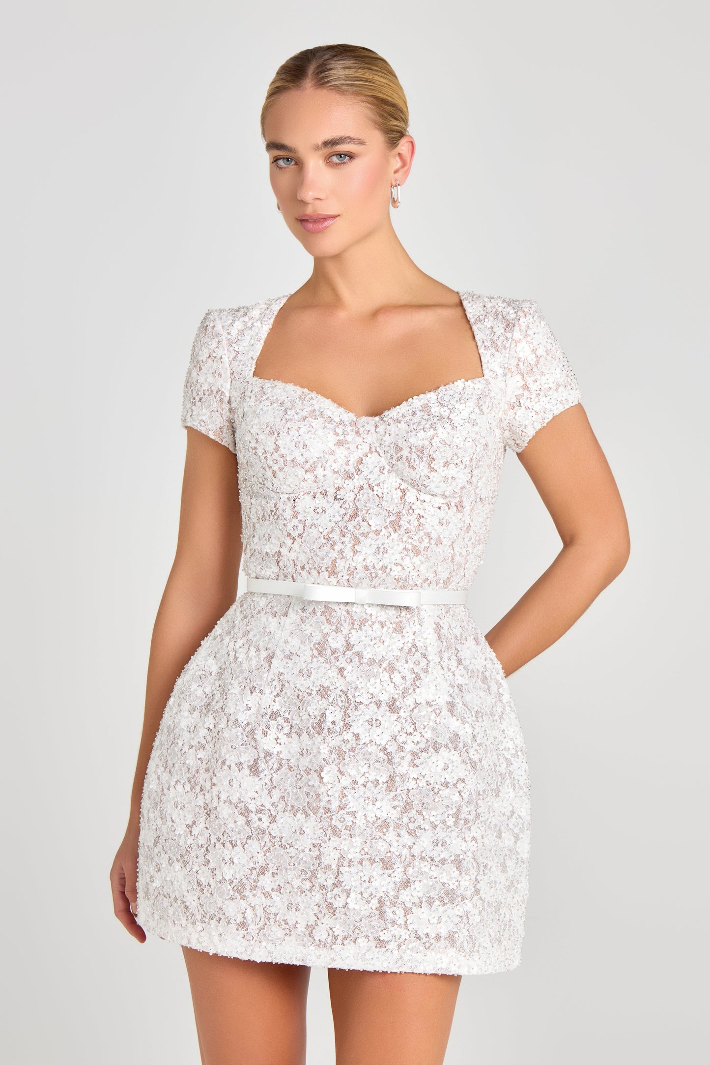 Yasmin Weißes Kleid