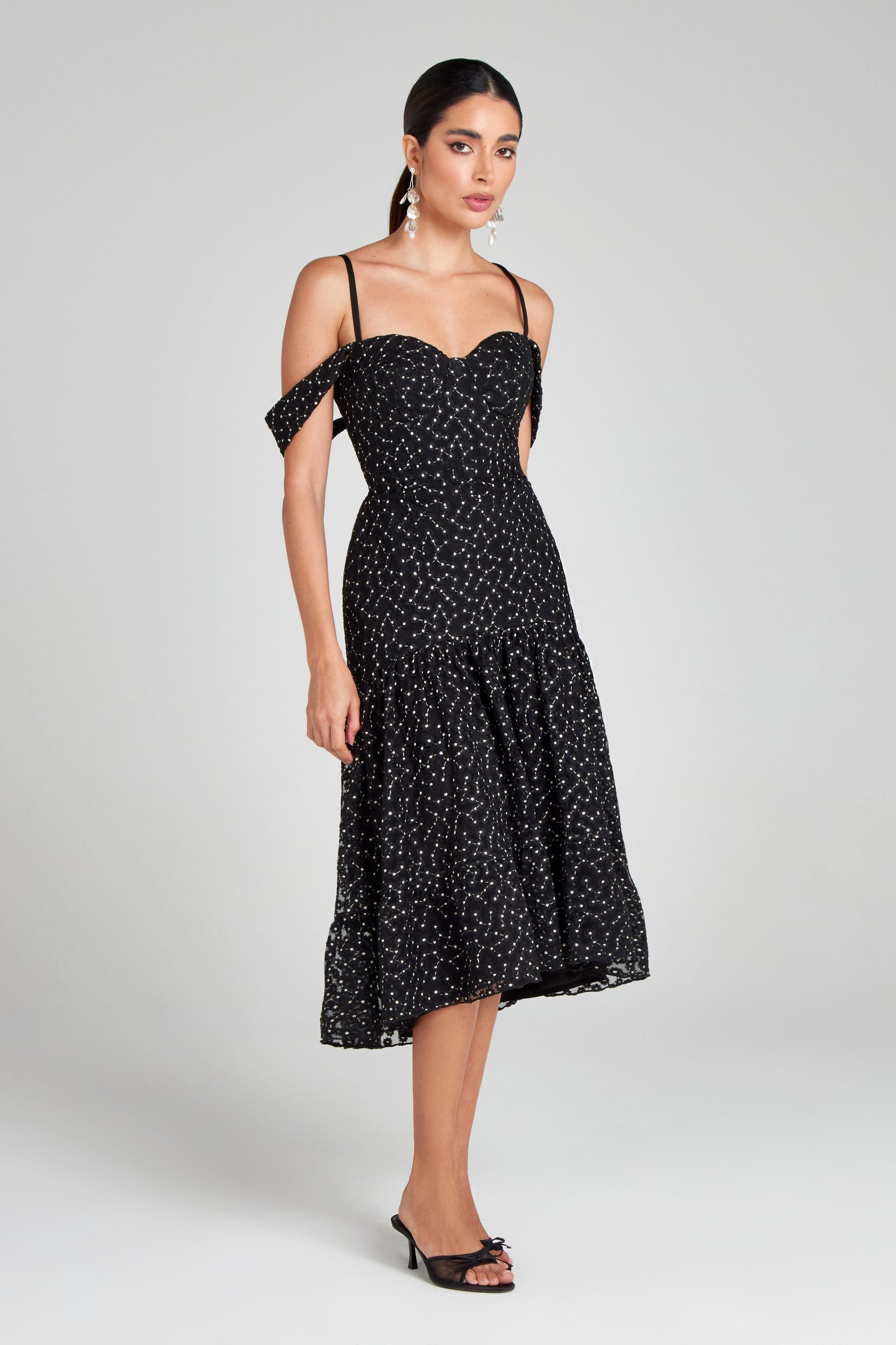 Madeline Schwarzes Kleid