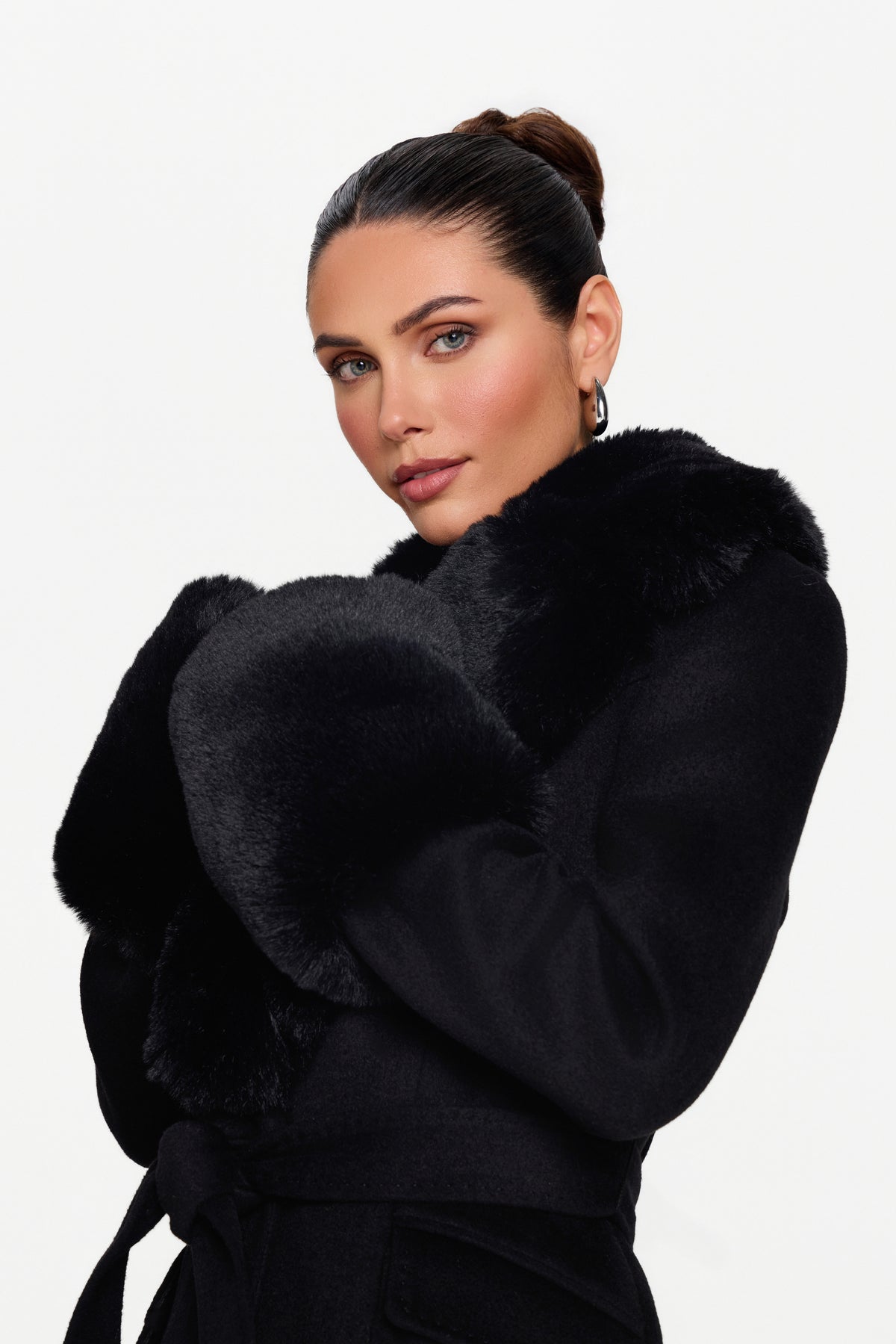 Ashley Schwarzer Mantel