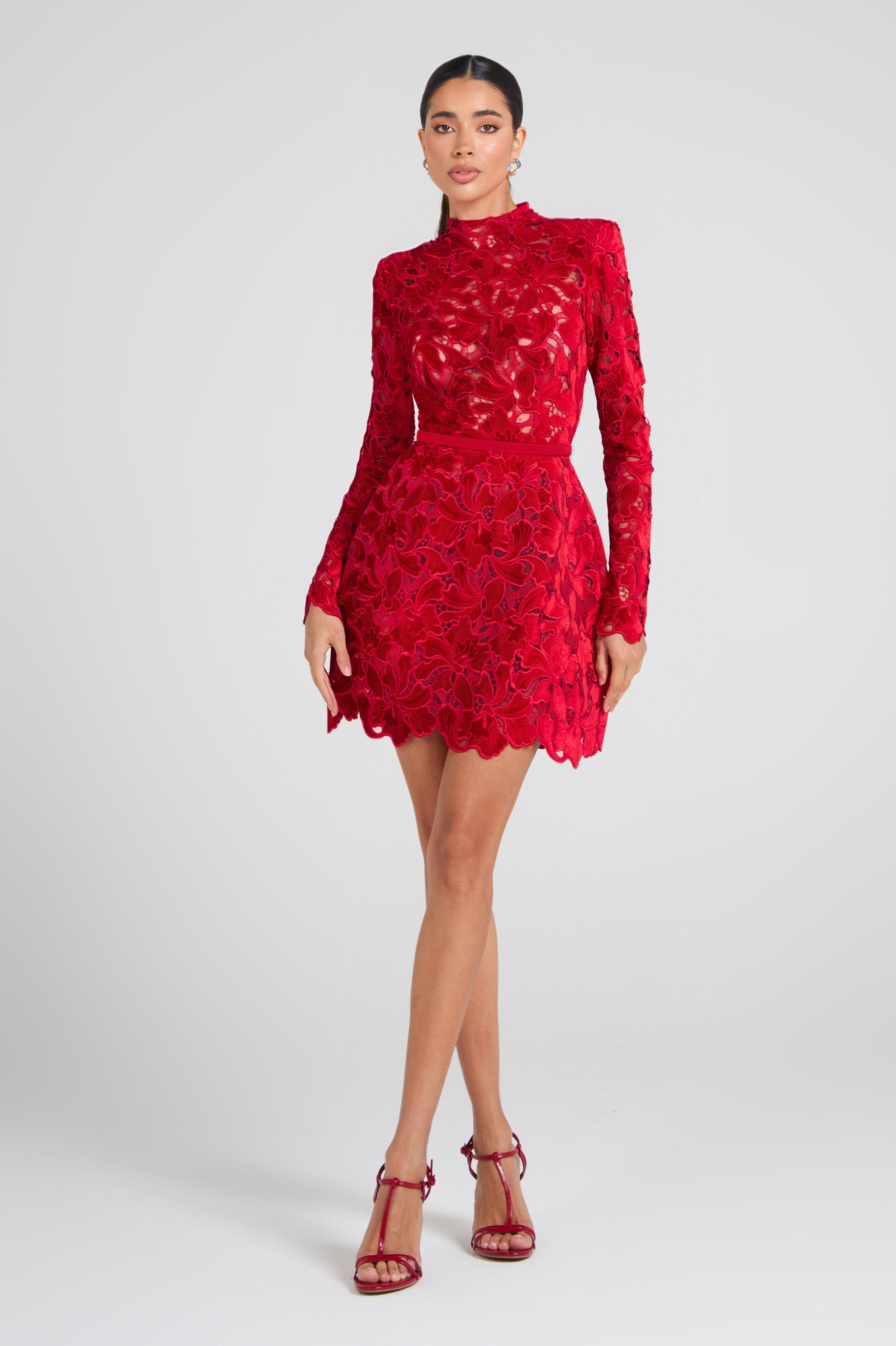 Robe mi-longue avec volant Femme, Rouge | Milano Robe mi-longue avec volant Femme, Rouge | Milano